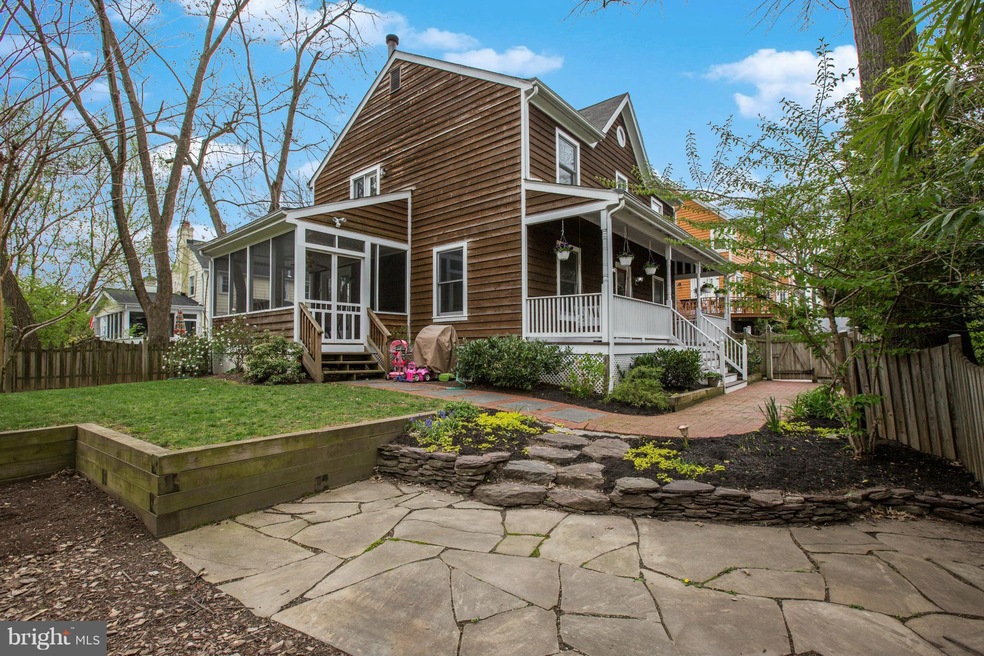 10541 Wheatley St, Kensington, MD 20895 - photo 1