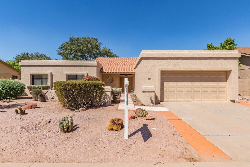 2328 W Gregg Dr, Chandler, AZ 85224 - photo 1