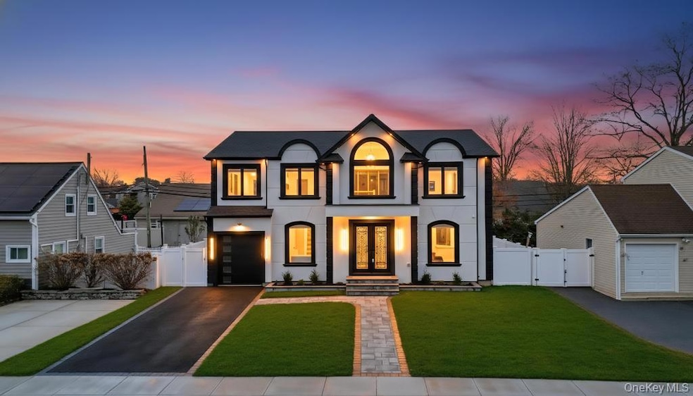 For Sale $1,589,999 • Co-Listing Agent