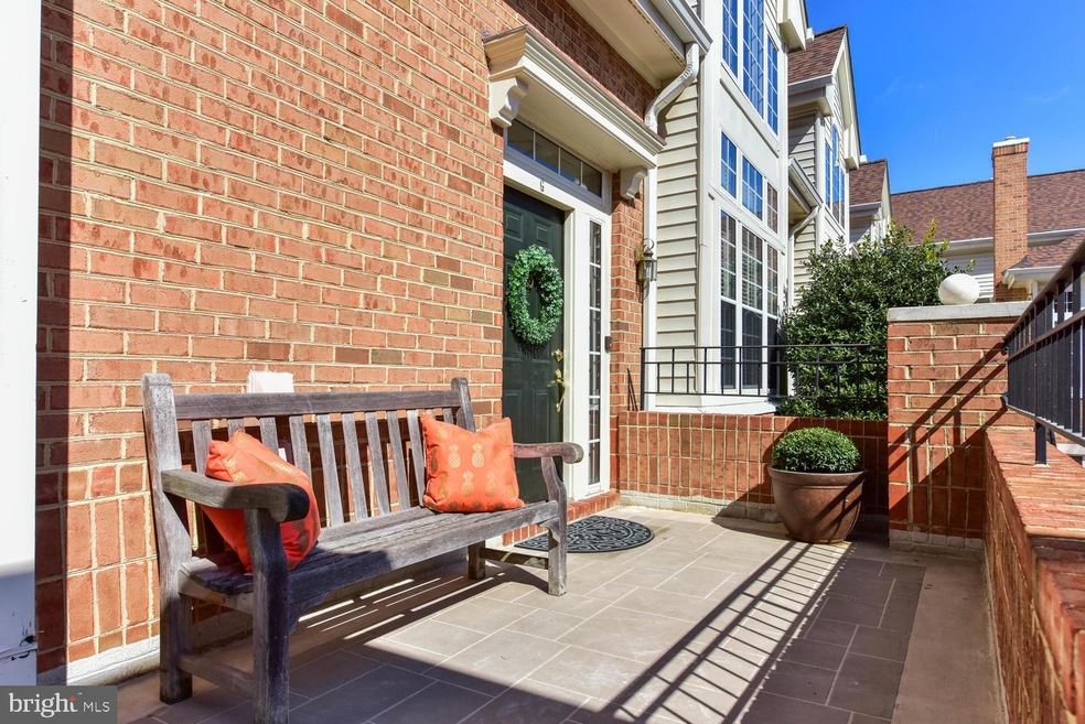 7021 Haycock Rd unit 807, Falls Church, VA 22043 - photo 1