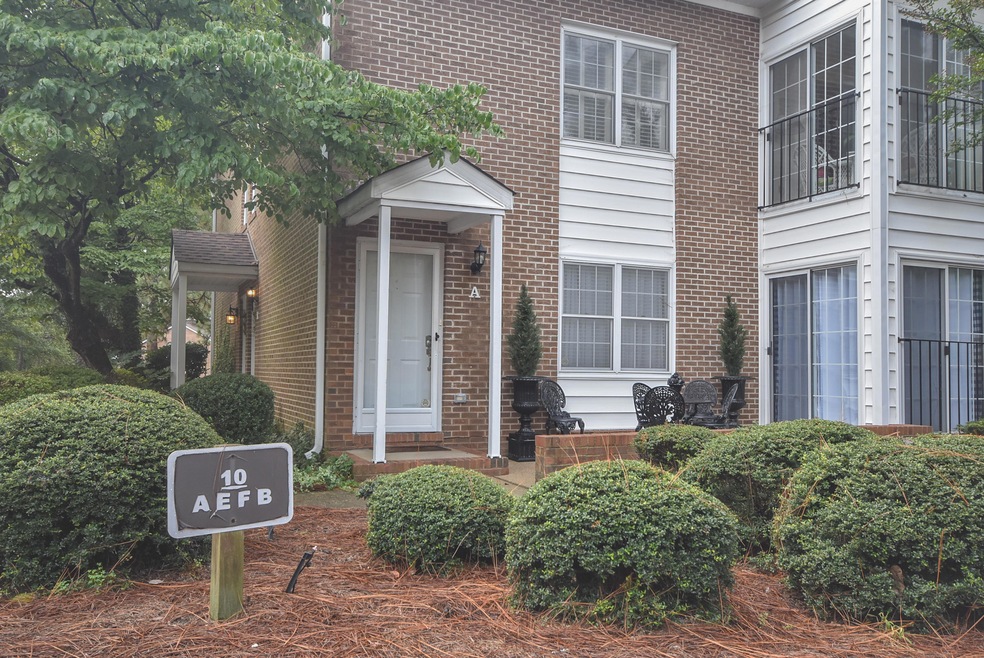10PinehurstManorUnit10A-08
