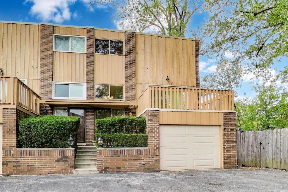 440 Skokie Blvd, Wilmette, IL 60091 - photo 1