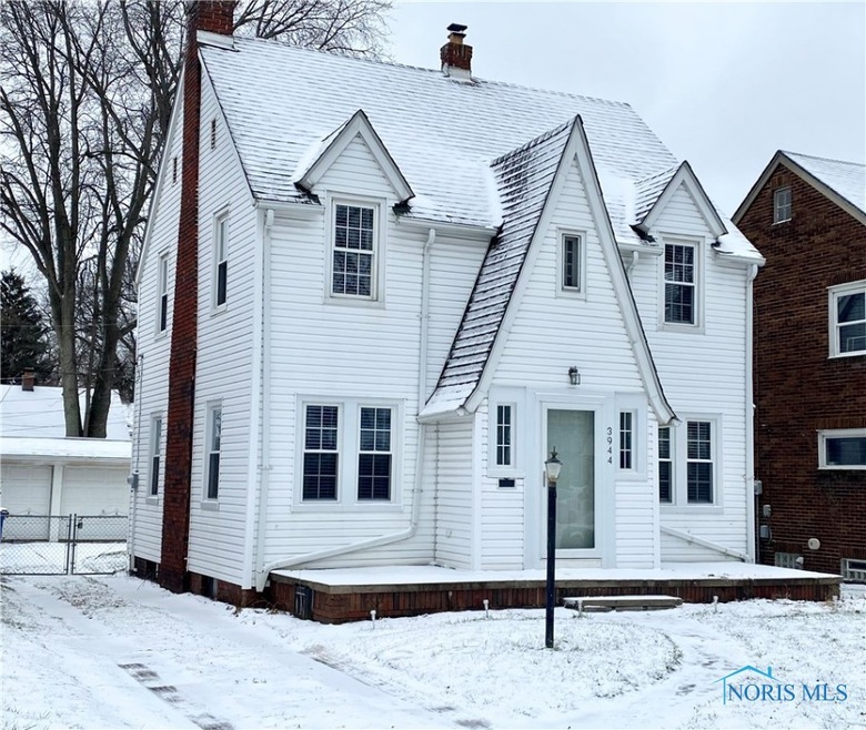 3944 Maxwell Rd, Toledo, OH 43613 - photo 1