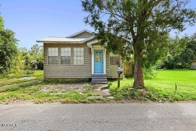 418 Washington St, Bay Saint Louis, MS 39520 - photo 1