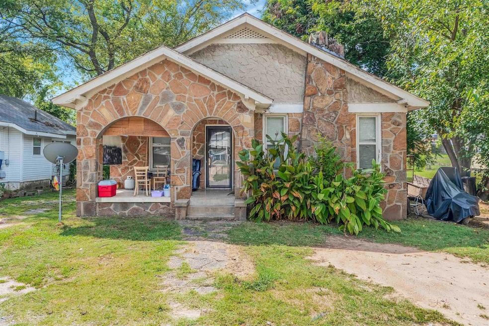 1711 N Poplar St, North Little Rock, AR 72114 - photo 1