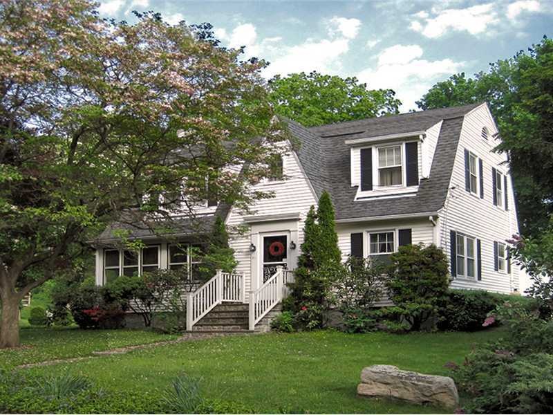 27 Rockmere Ave, Old Greenwich, CT 06870 - photo 1