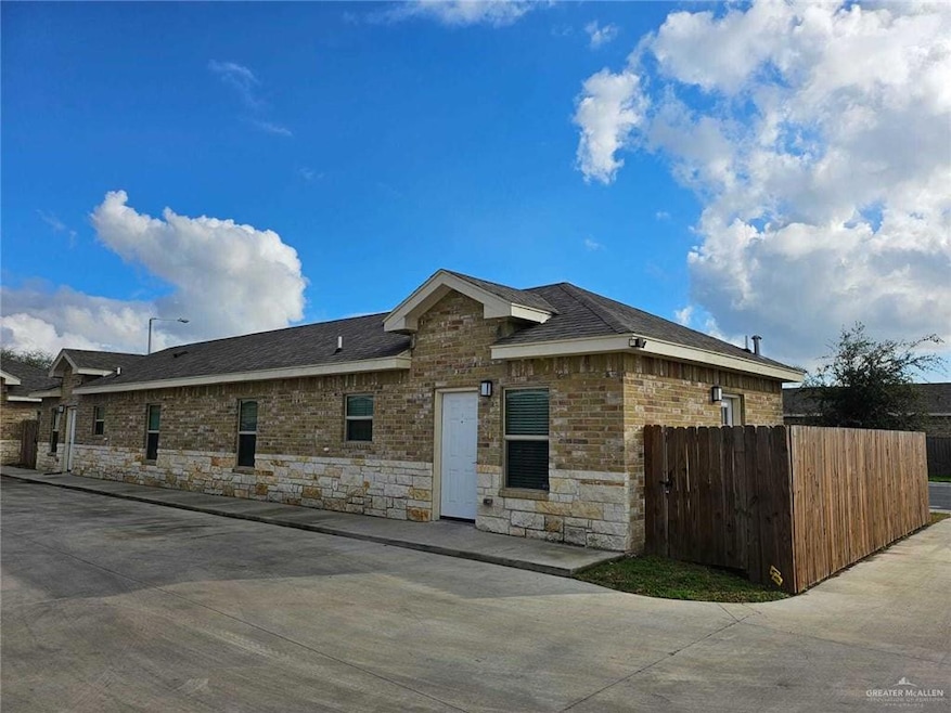 For Rent $1,050/month