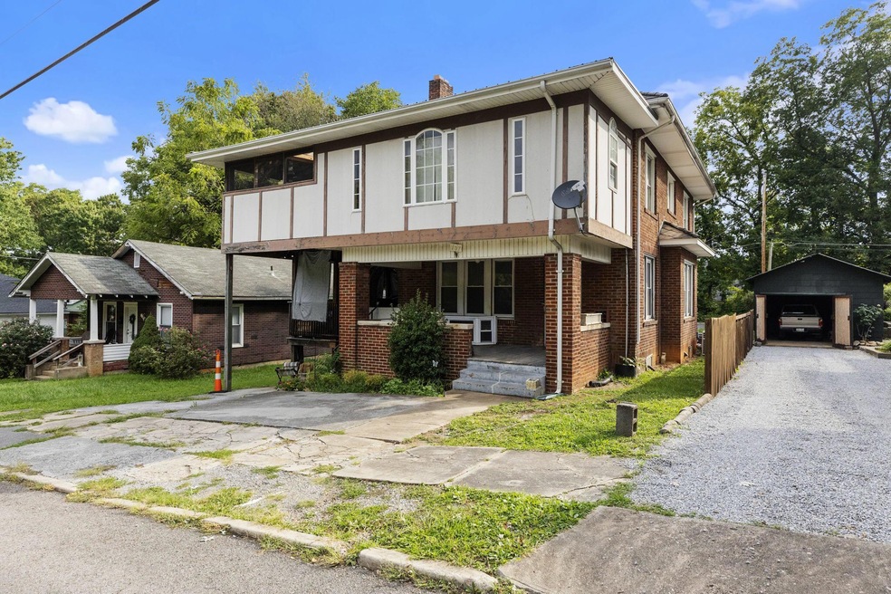 1107 Buffalo St, Johnson City, TN 37604 - photo 1