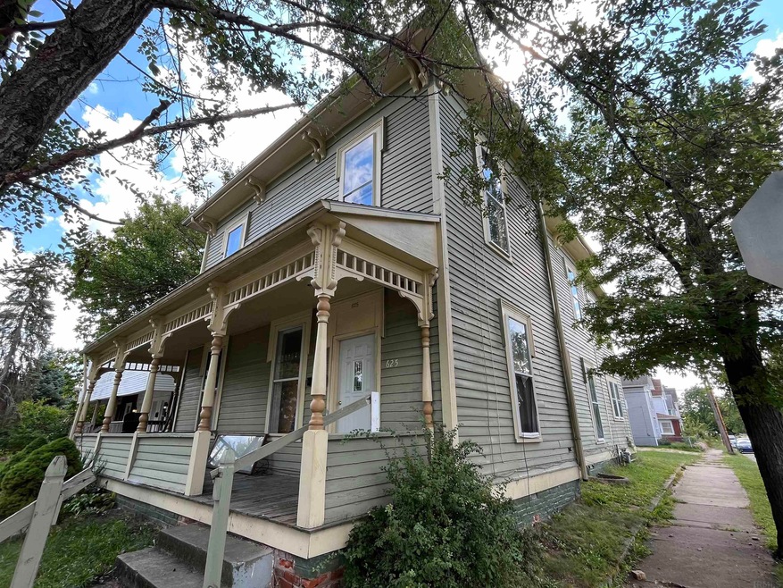 623-625 W Howard St, Other, IN 47305 - photo 1