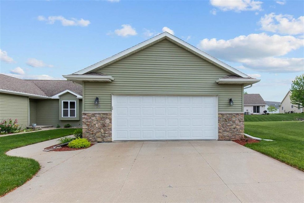 603 Creekview Ln, Kimberly, WI 54136 - photo 1