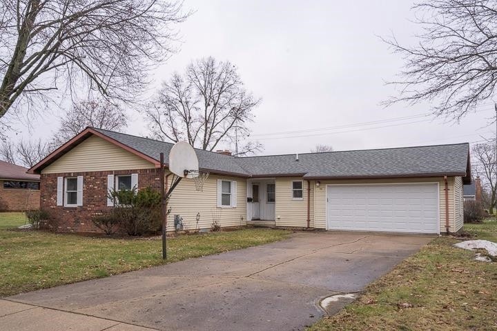 761 Flanders St, Chelsea, MI 48118 - photo 1