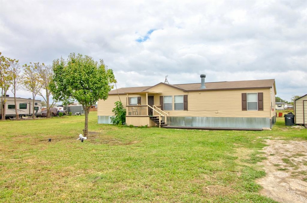 2875 Aspen Ct, Princeton, TX 75407 - photo 1