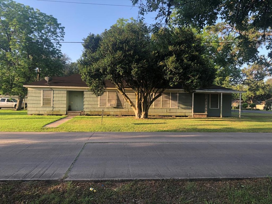 2306 Matthews St, Bay City, TX 77414 - photo 1