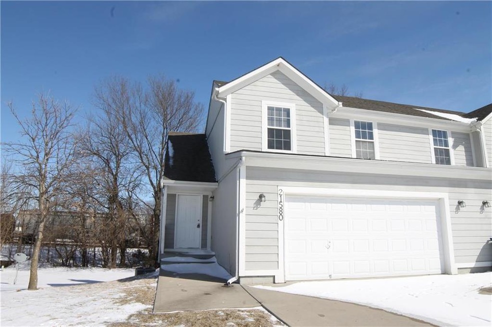 21580 S Main St, Spring Hill, KS 66083 - photo 1