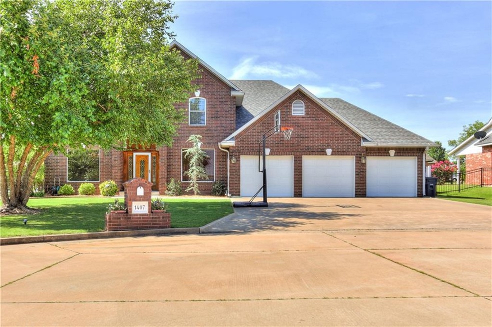 Four bedroom beauty on a quiet cul-de-sac in a cov