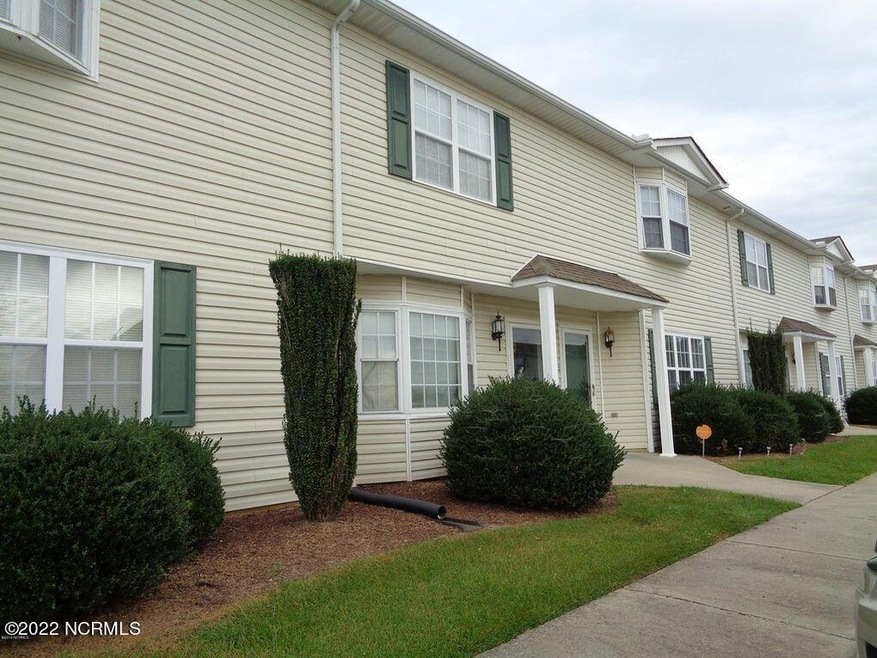 2325 Vineyard Dr, Winterville, NC 28590 - photo 1