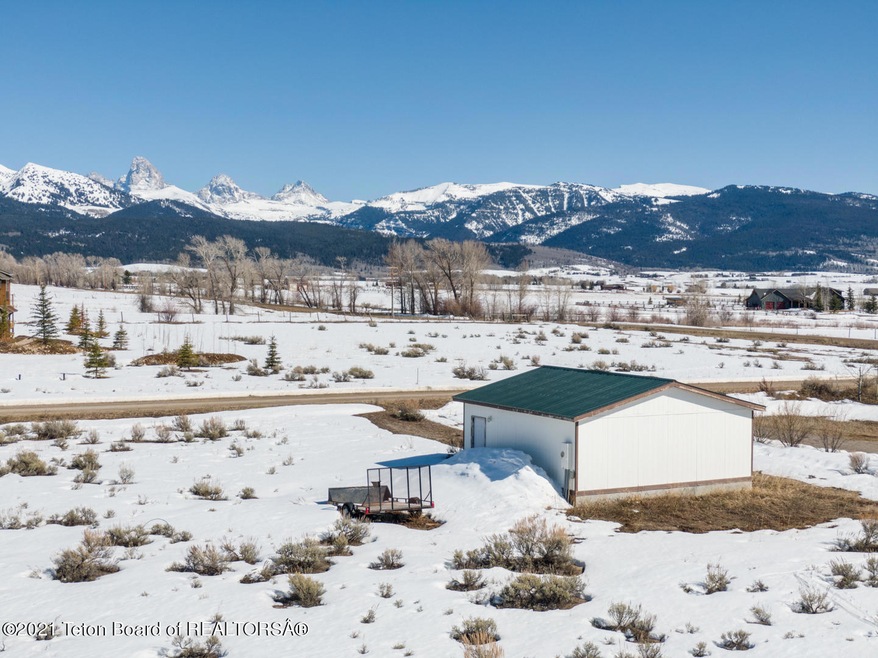5825 Rancheros Loop LoRes-7