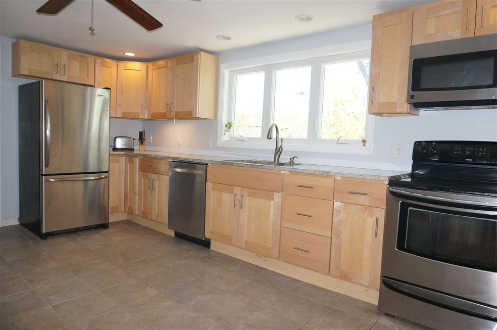 78 Gray St, Manchester, NH 03103 - photo 1