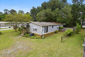 Large Lot with beautiful trees