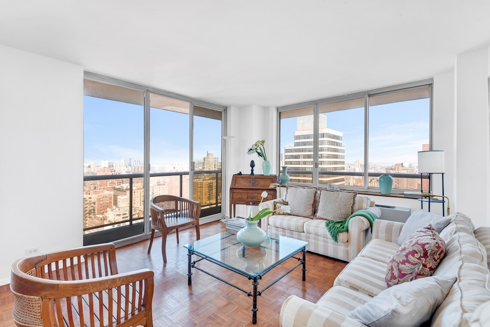 Sold $1,385,000 • Co-Listing Agent