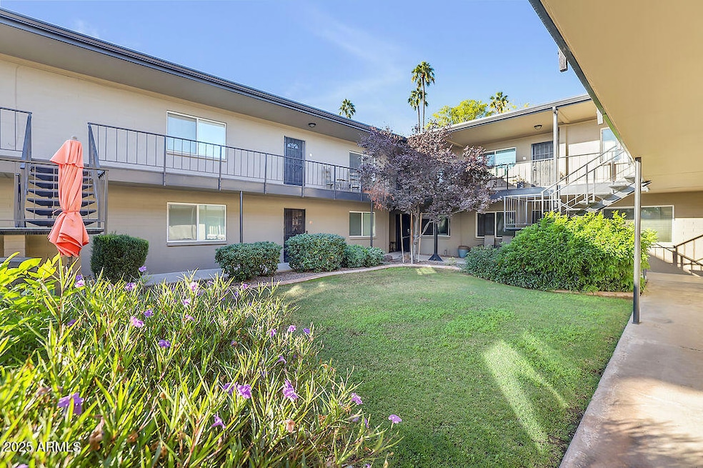 6530 N 12th St unit 13, Phoenix, AZ 85014 - photo 1