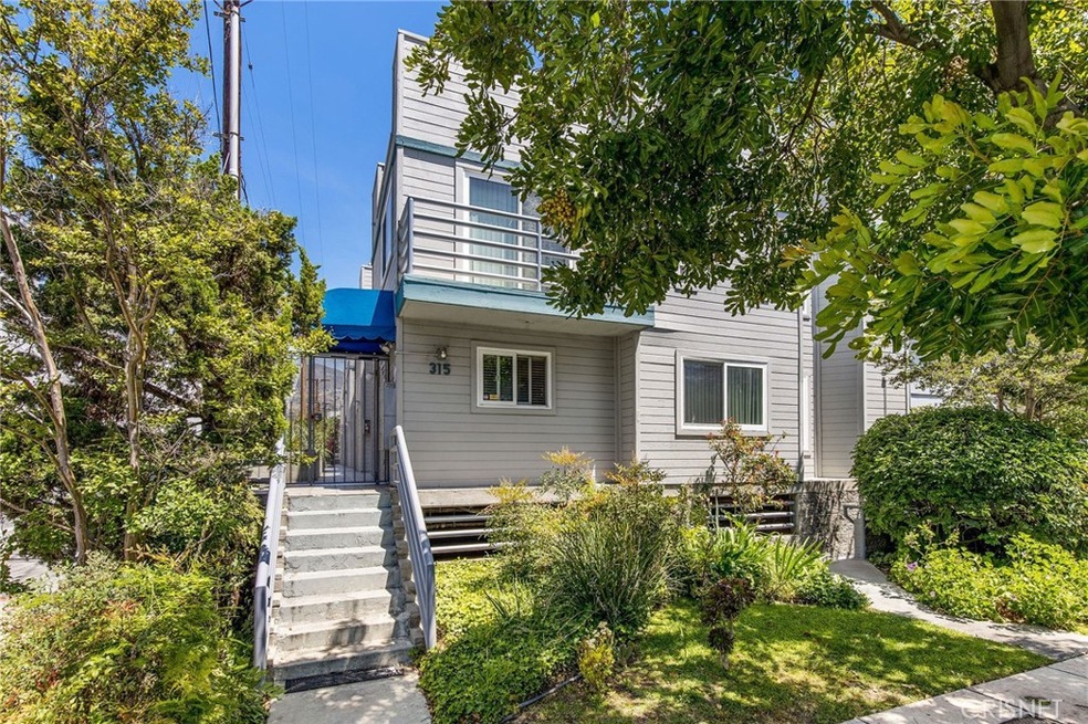 Sold $694,500 • Co-Listing Agent