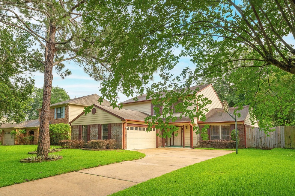 16039 Pinyon Creek Dr, Houston, TX 77095 - photo 1