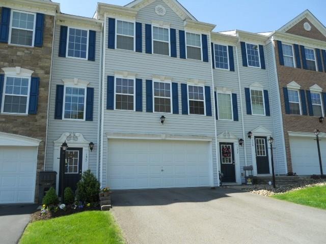 Welcome to 137 Cole Court in Harmony Junction.  Th