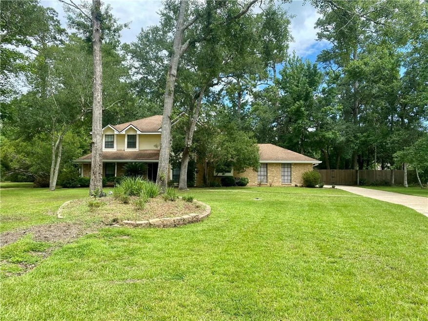 303 Koel Ct, Slidell, LA 70461 - photo 1