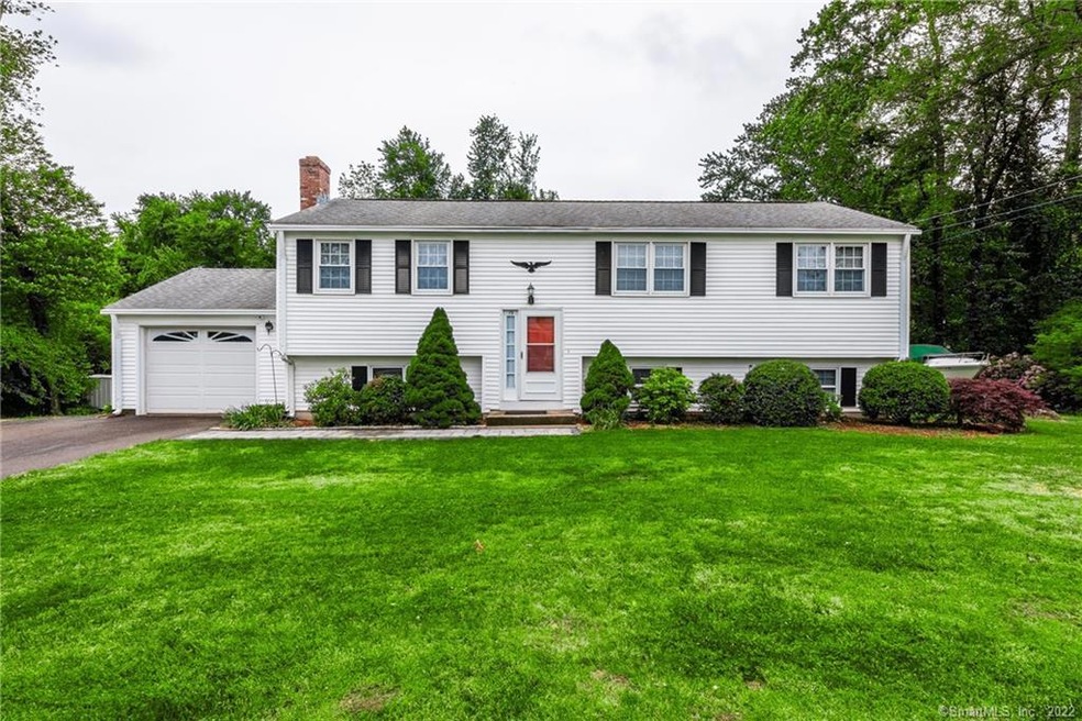 19 Preston Rd, Windsor Locks, CT 06096 - photo 1