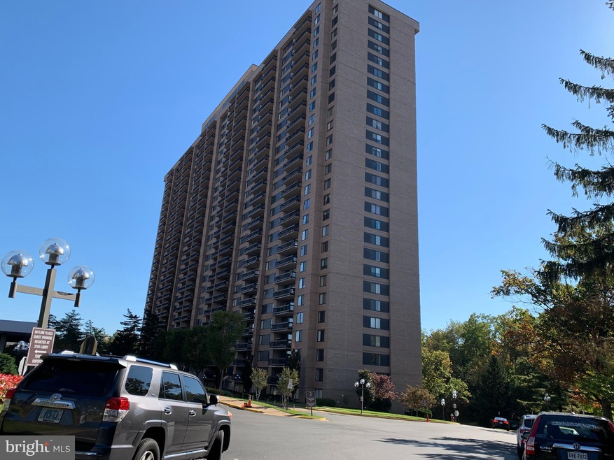 Skyline Plaza unit 1417S, Baileys Crossroads, VA 22041 - photo 1