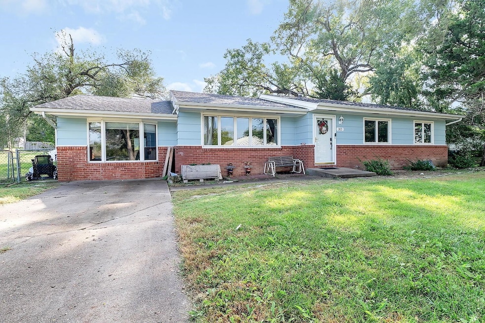 For Sale $170,000 • Co-Listing Agent