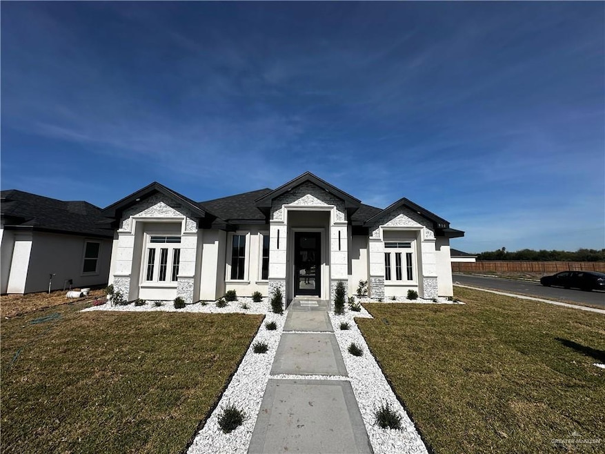 910 E 39th St, San Juan, TX 78589 - photo 1