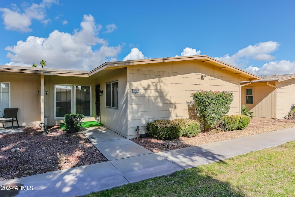 17643 N 102nd Dr, Sun City, AZ 85373 - photo 1