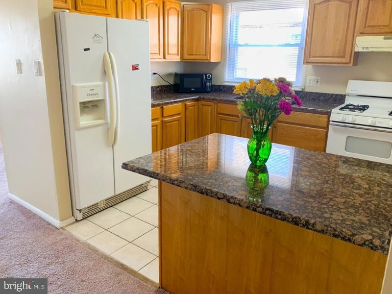 For Rent $1,900/month