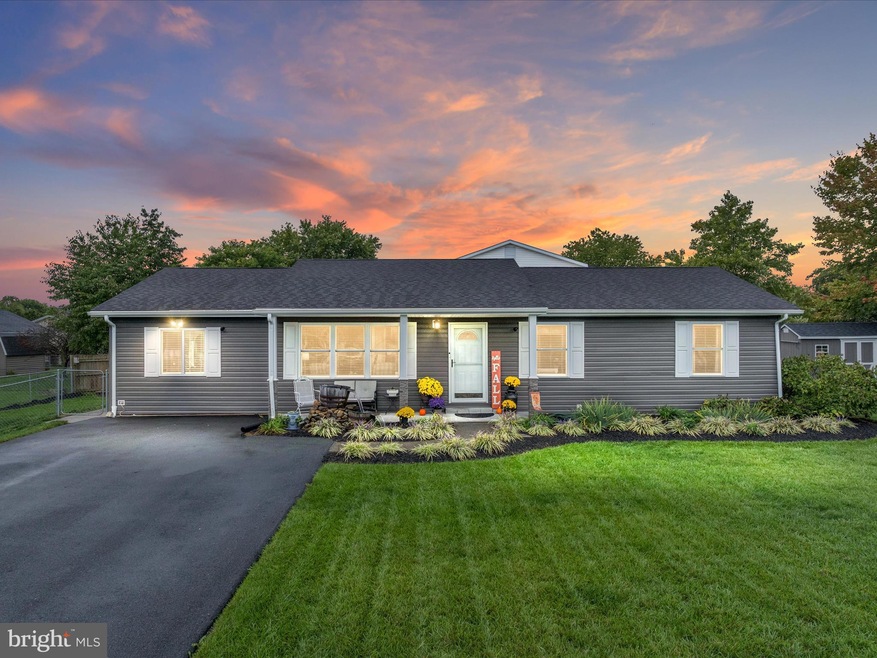 119 Golden Pond Cir, Stephens City, VA 22655 - photo 1