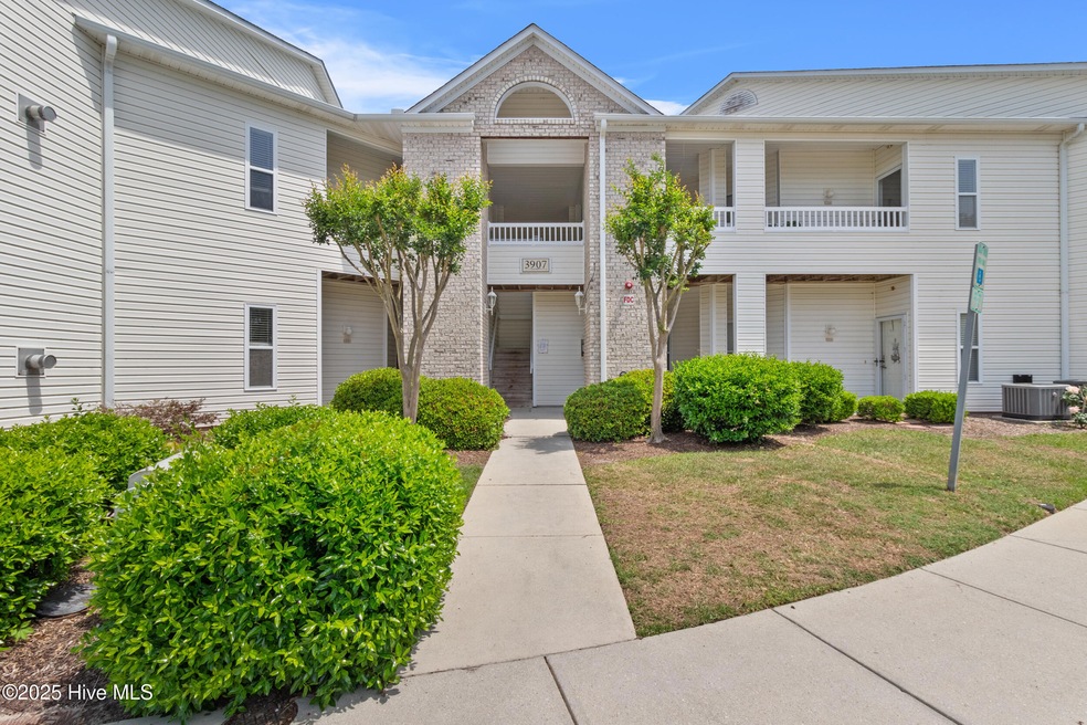 3907 Botsford Ct unit 101, Wilmington, NC 28412 - photo 1