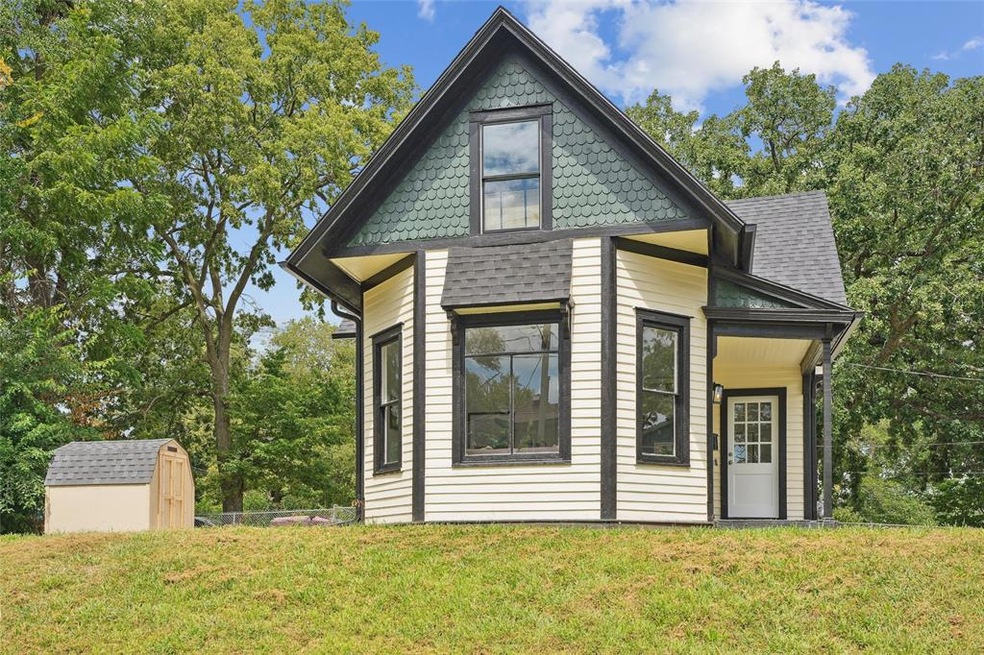 1603 Clark St, Des Moines, IA 50314 - photo 1