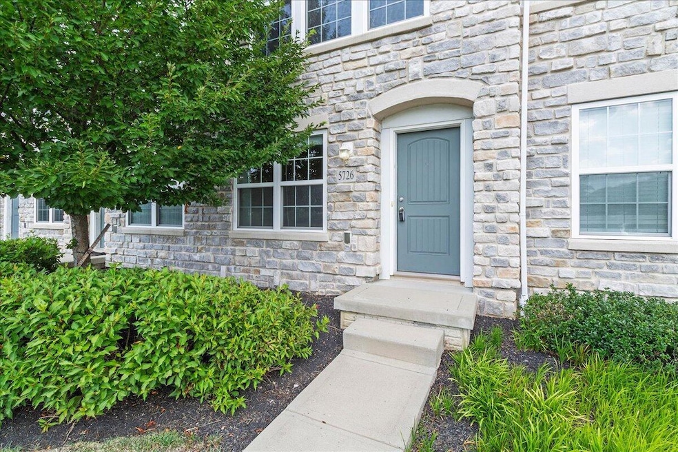 5726 Hayden Run Blvd, Dublin, OH 43016 - photo 1