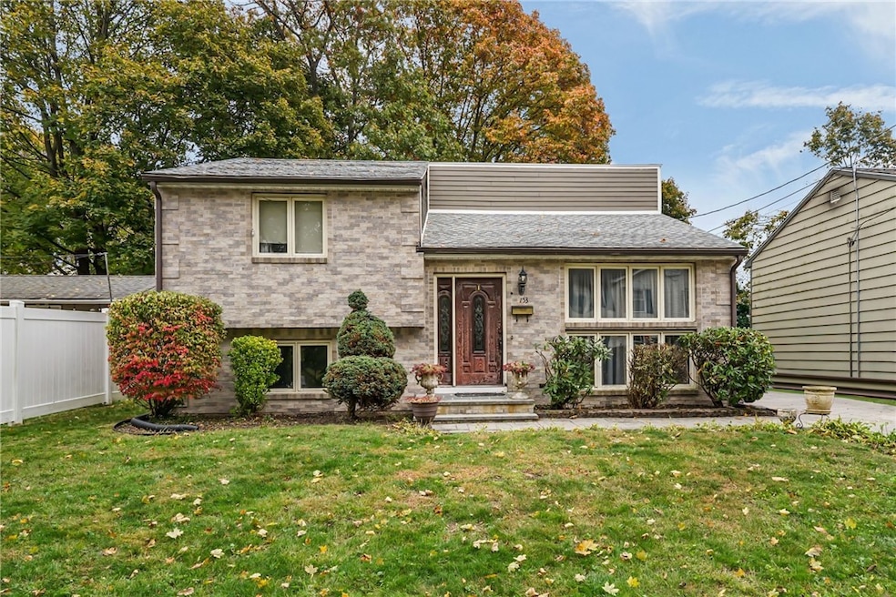 Under Contract $399,900