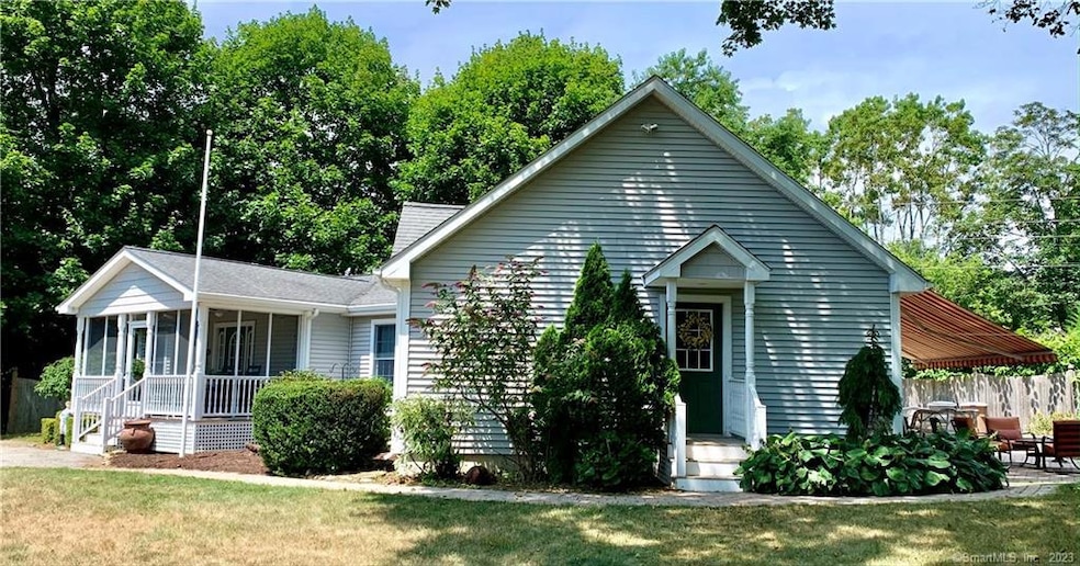 49 Columbus Ave, Niantic, CT 06357 - photo 1