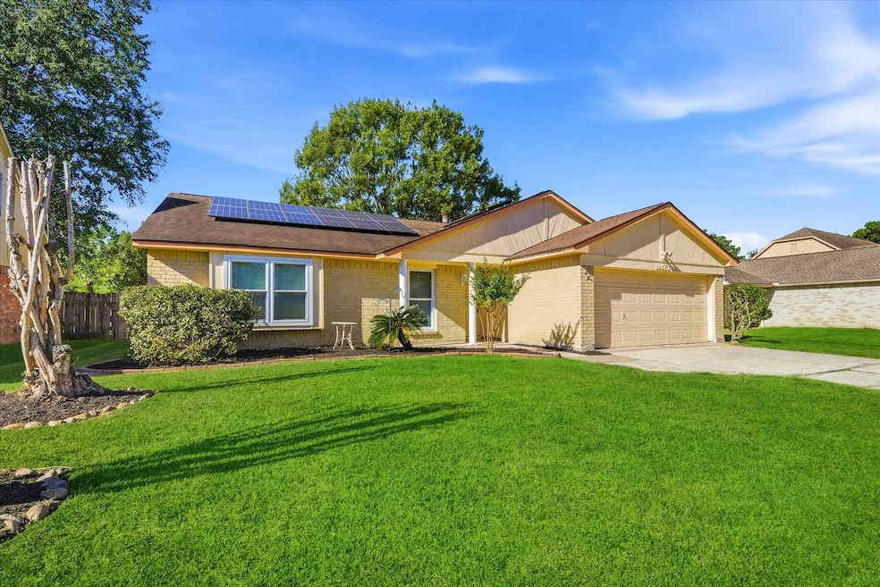 18823 Long Trace Dr, Humble, TX 77346 - photo 1