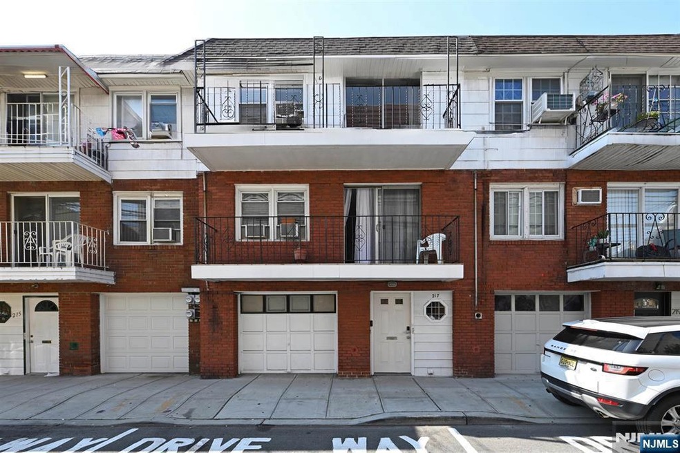 217 39th St, Union City, NJ 07087 - photo 1