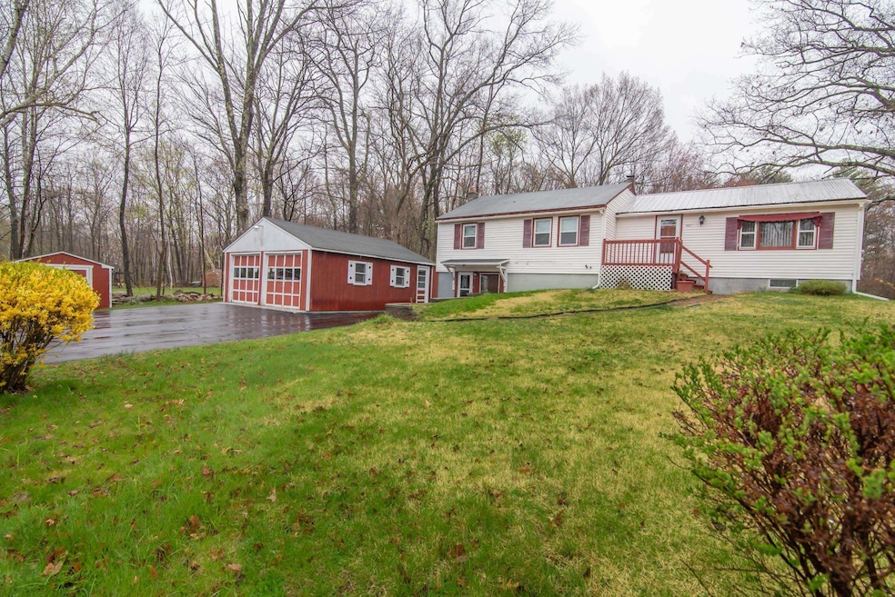 347 Hackett Hill Rd, Hooksett, NH 03106 - photo 1