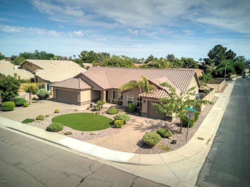 1903 E Citation Ln, Tempe, AZ 85284 - photo 1