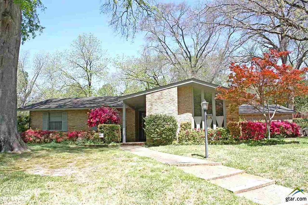 914 Loftin St, Tyler, TX 75701 - photo 1