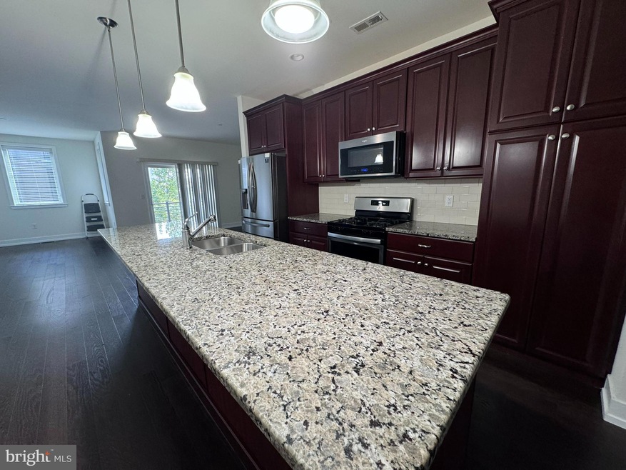 1005 Lakeview Ct unit 49 LOWER, King of Prussia, PA 19406 - photo 1