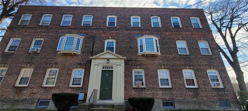 10 Ordnance Ct unit 1, Bridgeport, CT 06607 - photo 1