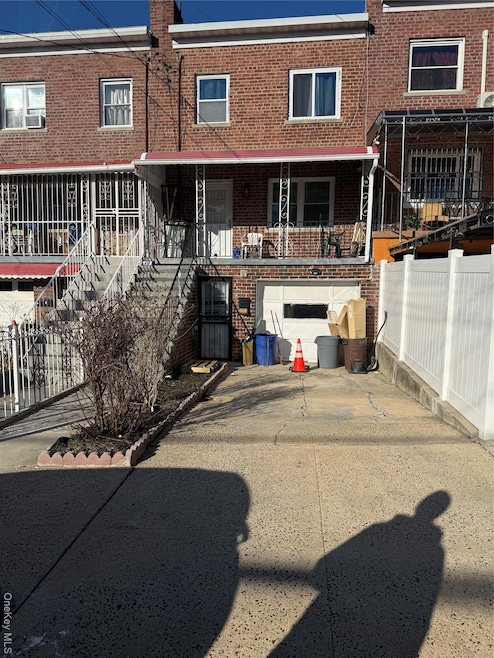 655 E 240th St, Bronx, NY 10470 - photo 1