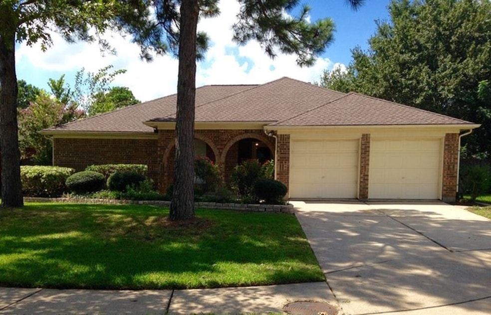 7715 Hayward Ct, Houston, TX 77095 - photo 1